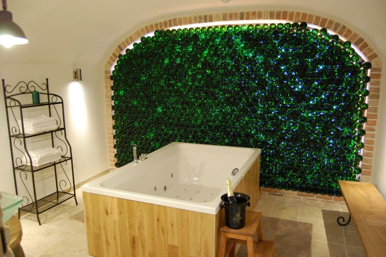 Gite La Nuit Etoilee Chez Champagne Mathelin Mareuil-le-Port Ngoại thất bức ảnh